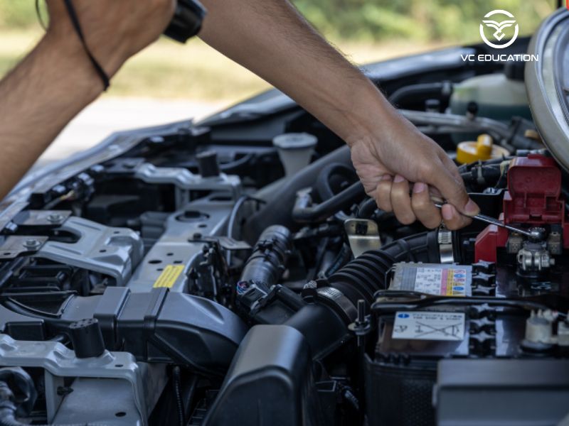 Các mốc bảo dưỡng xe ô tô định kì chuẩn nhất 2025