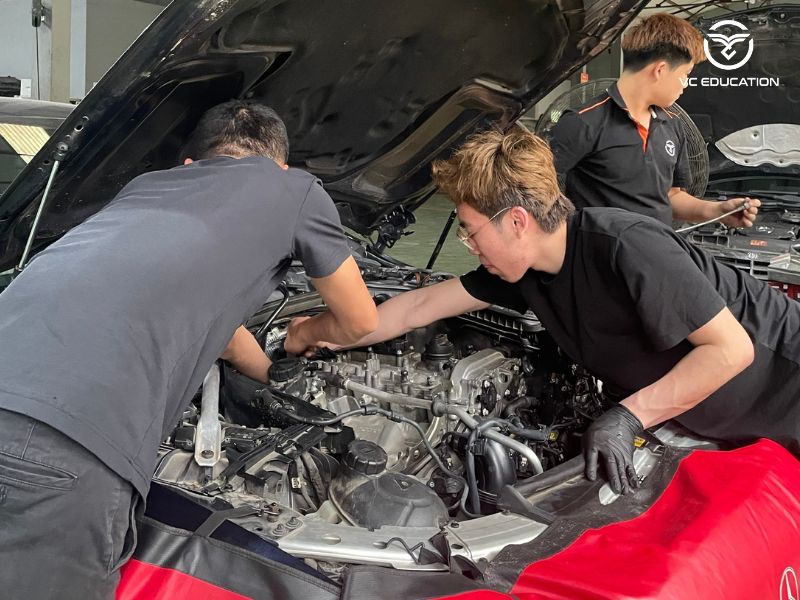 Hướng dẫn quy trình tháo lắp động cơ chi tiết