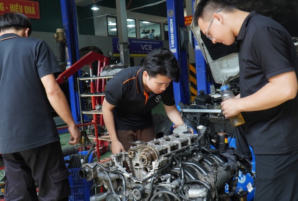 CAM KẾT ĐẦU RA & HỖ TRỢ SỰ NGHIỆP