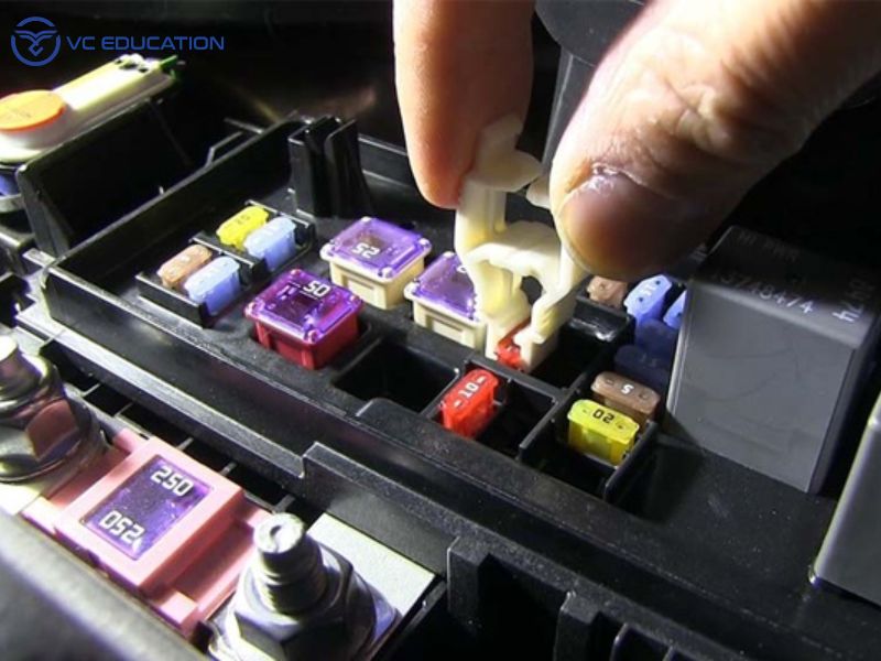 Cruise Control Không Kích Hoạt Hoặc Tự Động Ngắt