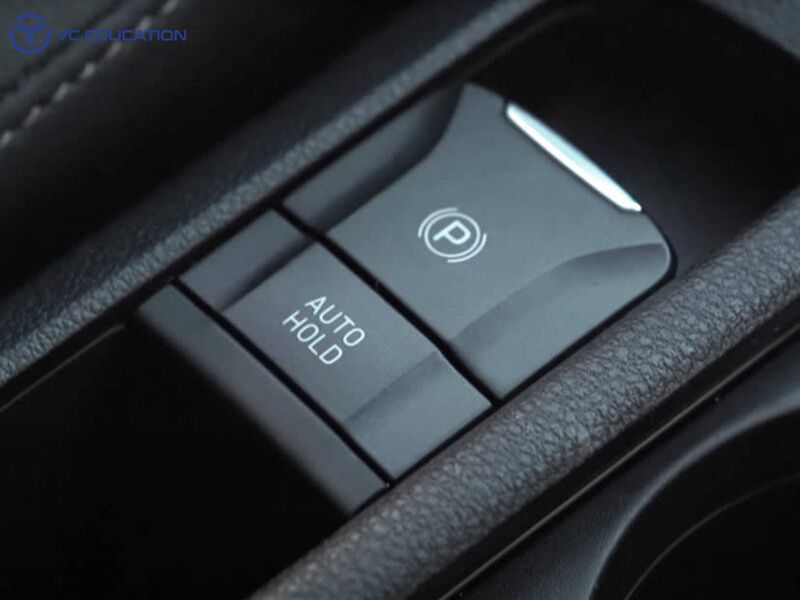 Auto Hold Khác Biệt Thế Nào Với Phanh Tay Điện Tử (EPB) và Hỗ Trợ Khởi Hành Ngang Dốc (HSA)?