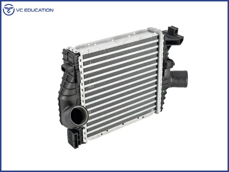 Két Nước Ô Tô (Radiator) Là Gì?