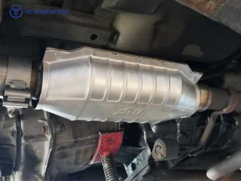 Lời Khuyên Từ Trung Tâm VCE Để Duy Trì Catalytic Converter Bền Bỉ