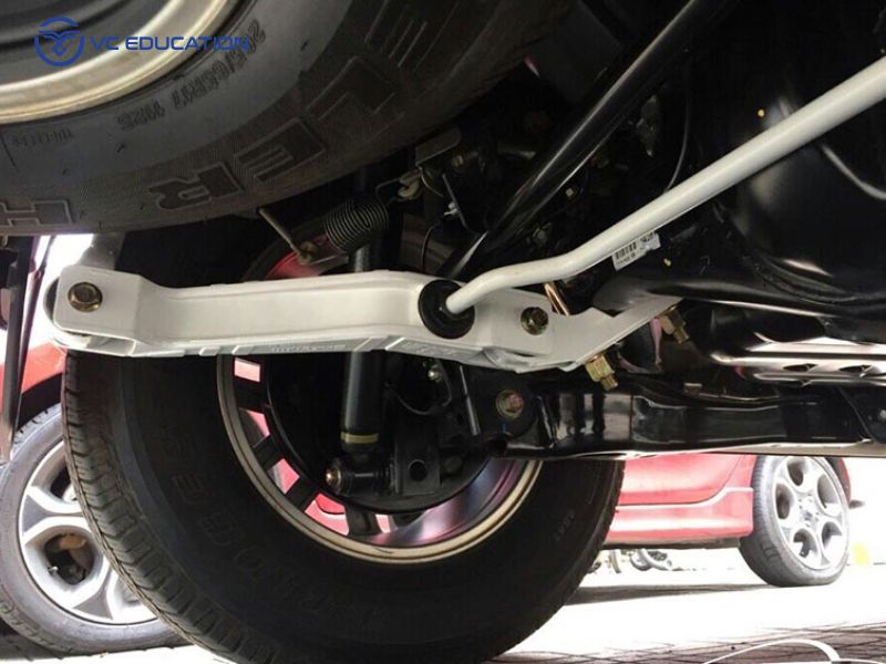 Thanh giằng ô tô là gì? Vai trò, công dụng của hệ thống treo
