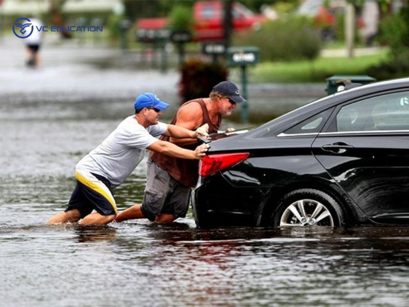 Thuỷ kích là gì? Cách khắc phục, hậu quả khi xe bị thủy kích