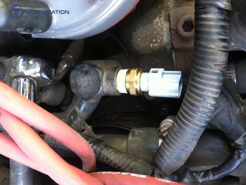 Vai Trò Tối Quan Trọng Của Cảm Biến ECT Trong Hệ Thống Động Cơ