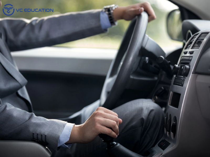 Hiện tượng xe oto bị giật khi tăng ga Là Gì?