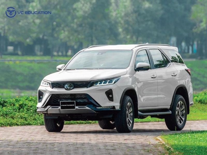SUV (Sport Utility Vehicle): Mạnh Mẽ, Đa Năng Cho Mọi Hành Trình