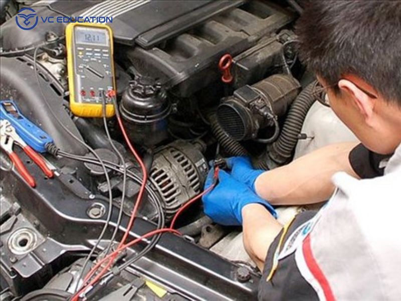 Cách Kiểm Tra và Chẩn Đoán Tiết Chế Máy Phát Điện Ô Tô