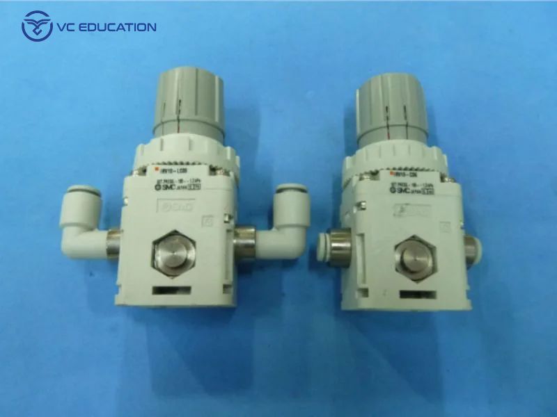 Các Loại Bộ Điều Áp Phổ Biến Trong Ngành Ô Tô