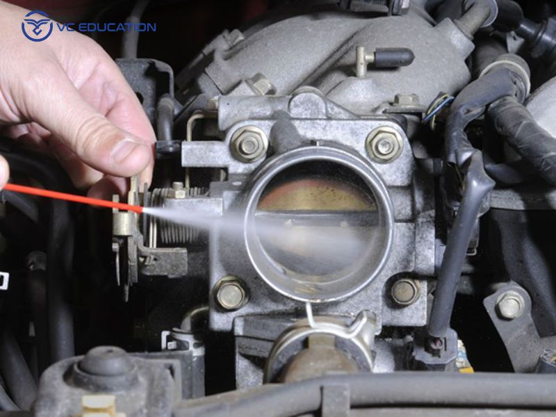 Quy Trình Vệ Sinh Họng Ga Ô Tô Chuyên Nghiệp