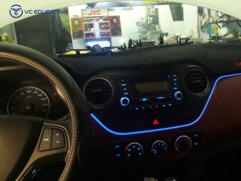 Táp lô ô tô là gì? Cấu tạo, các đèn báo táp lô và cách xử lý