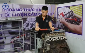 KTV kiểm tra động cơ bị bỏ máy